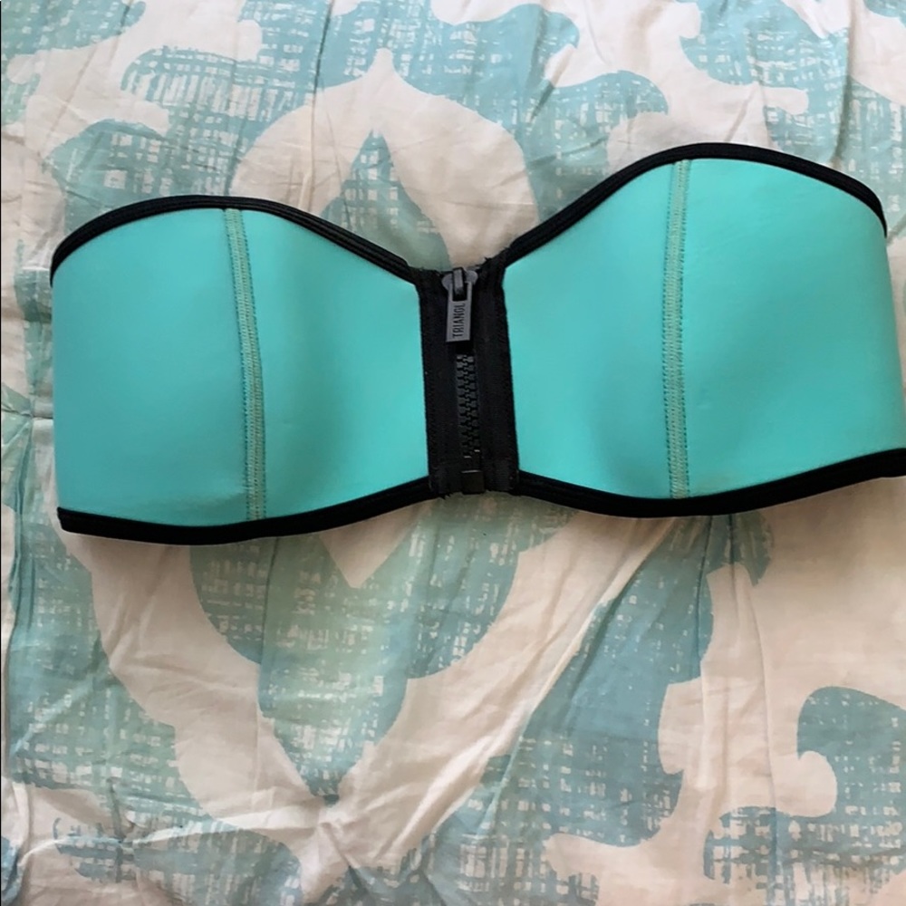 Triangl strapless bikini
